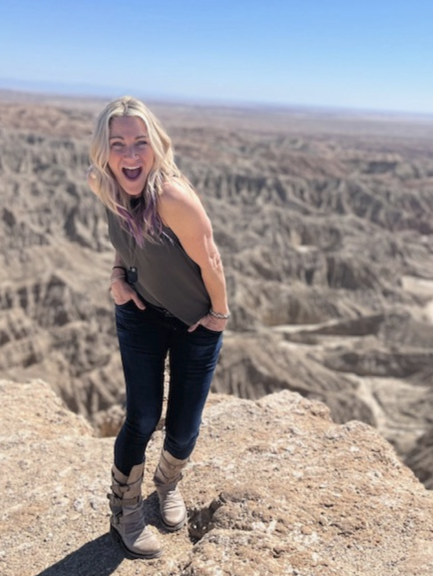 Colleen Naus of pillarPERFORMANCE at a desert overlook near Carlsbad California