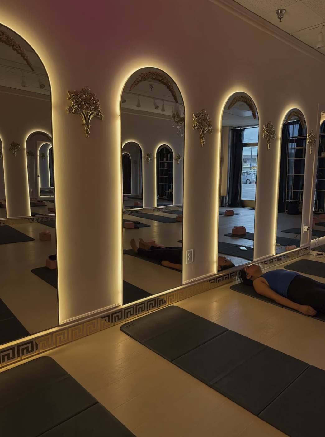 Emosa Pilates mat Pilates class setting
